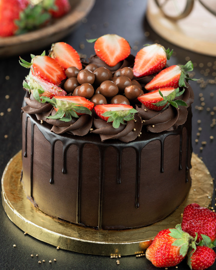 Chocolate Strawberry Cake