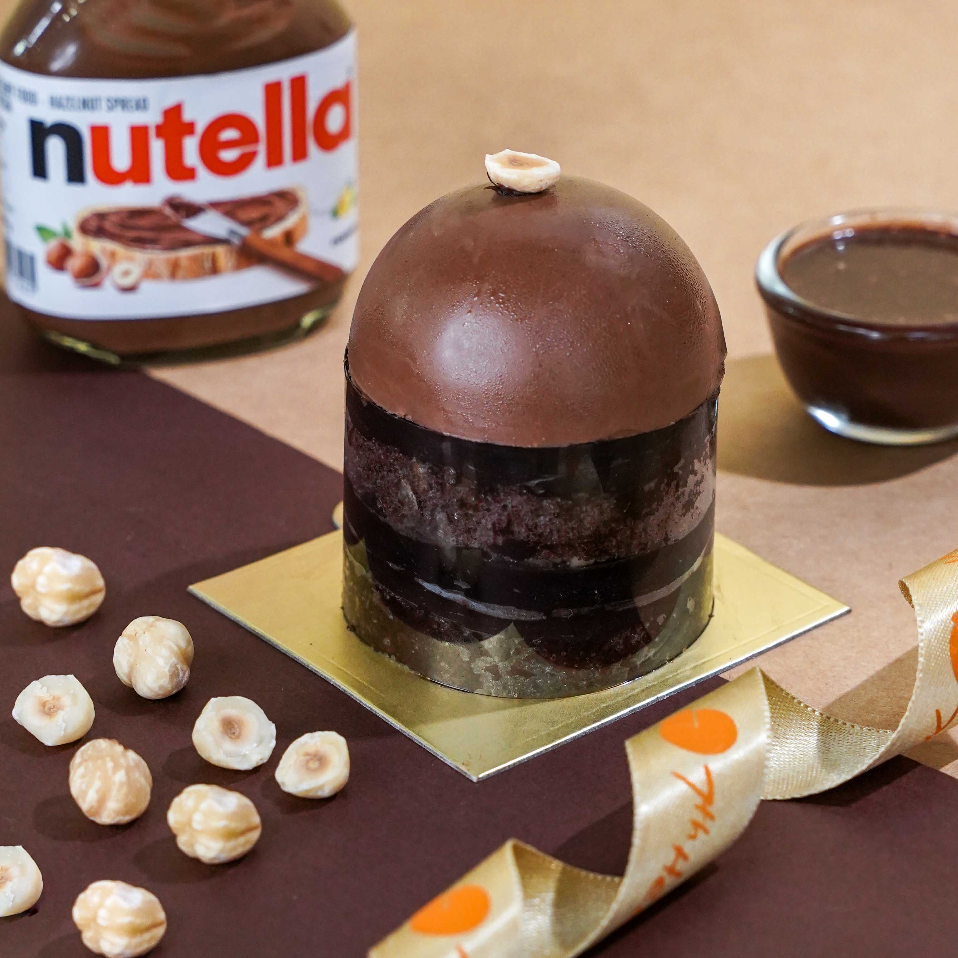 Hazelnut Mini Burst Cake