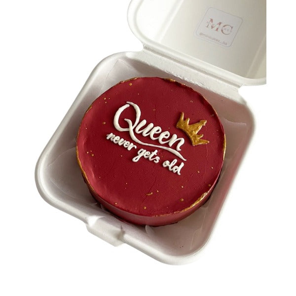 Queen Never Gets Old Cake