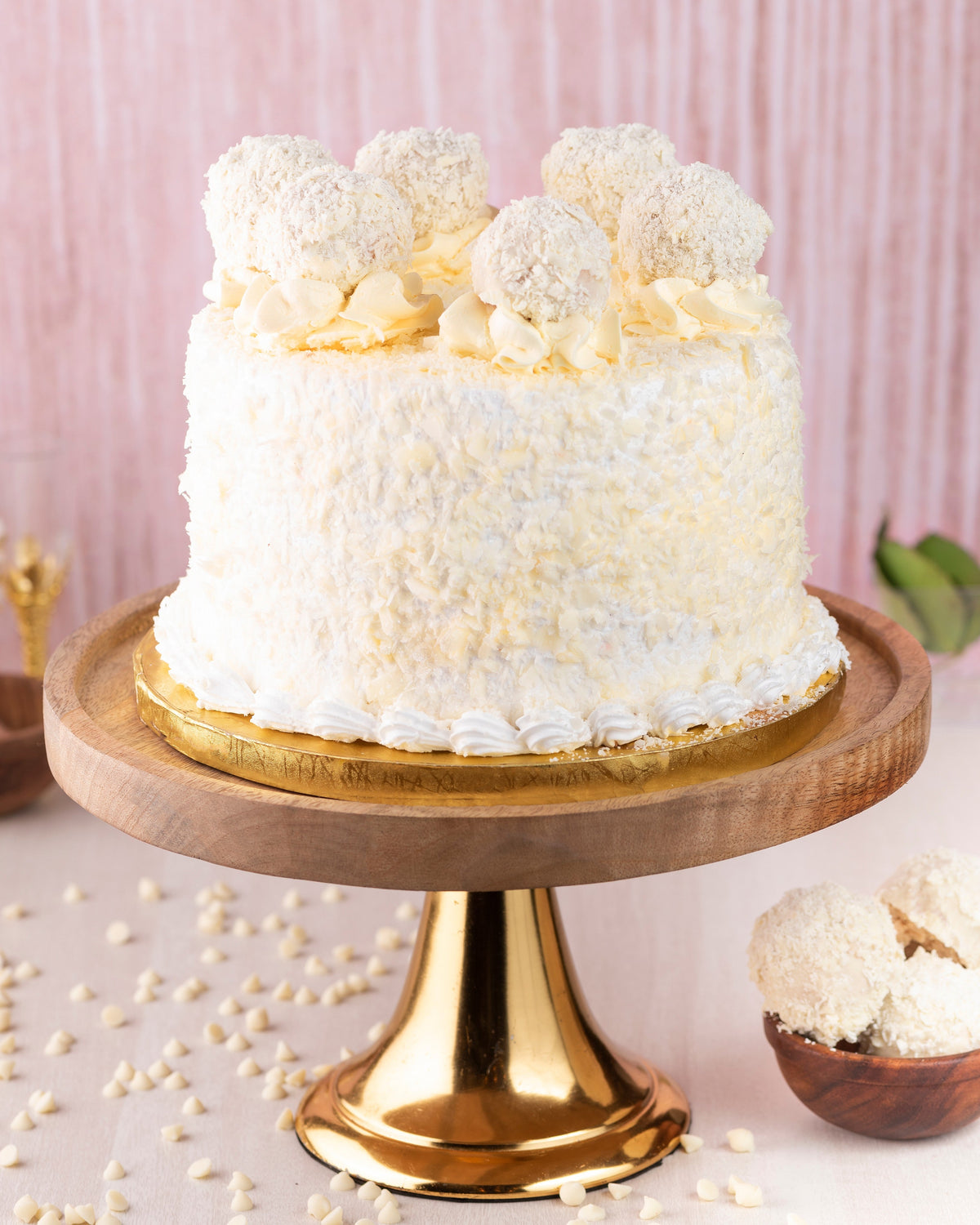White Chocolate Coconut Cake – 7th heaven Rugby